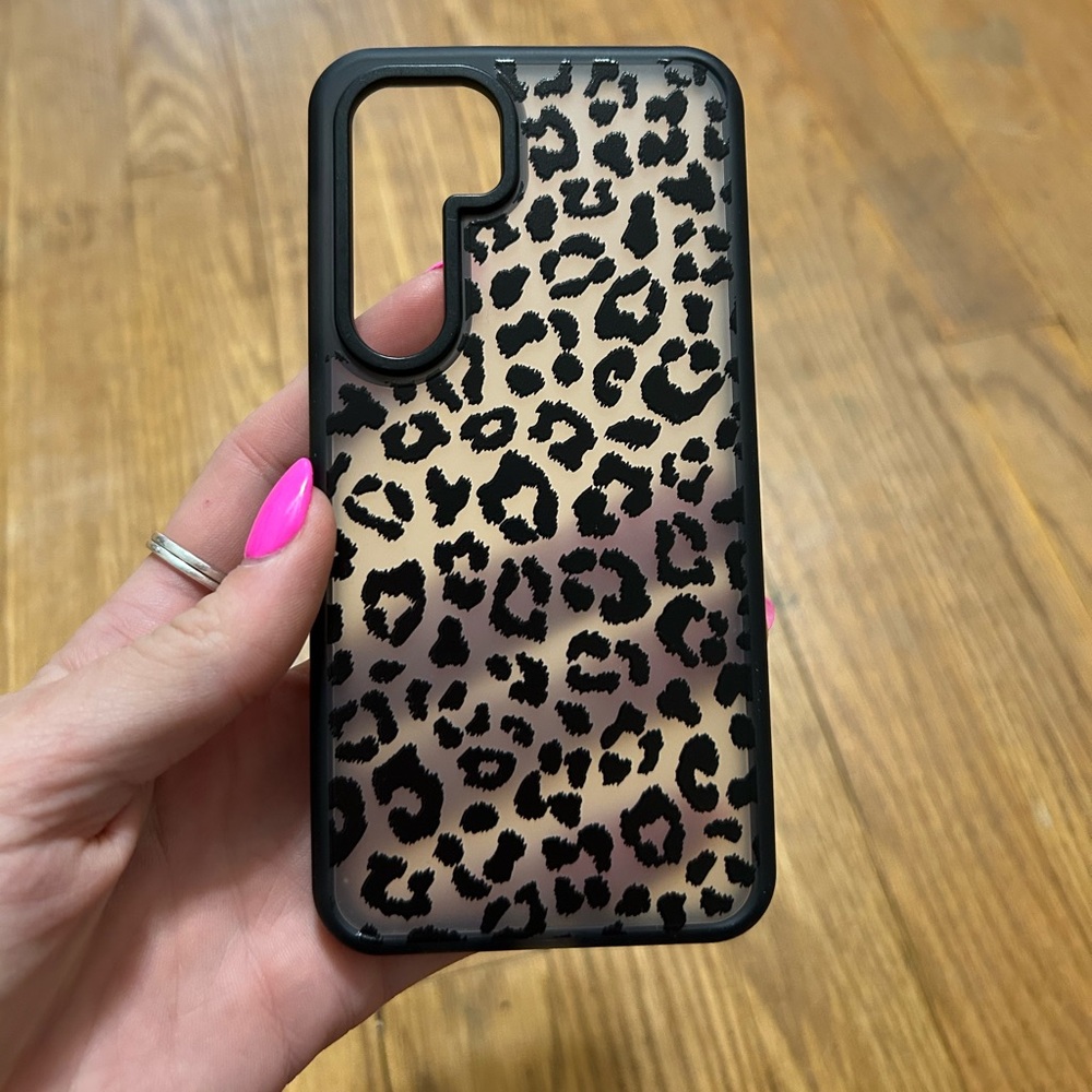 Samsung galaxy s24 cheetah case
